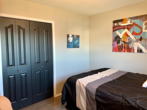 9106 93 Ave, Lac La Biche, AB - Indoor Photo Showing Bedroom