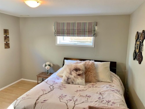 9106 93 Ave, Lac La Biche, AB - Indoor Photo Showing Bedroom