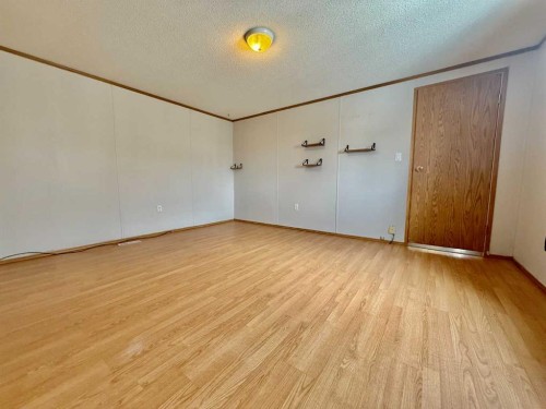 116 Cokerill Crescent, Fort Mcmurray, AB - Indoor Photo Showing Other Room