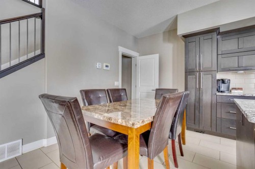 5-208 Sparrow Hawk Drive, Fort Mcmurray, AB - Indoor Photo Showing Dining Room
