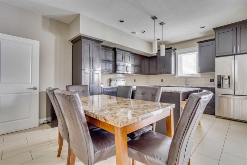 5-208 Sparrow Hawk Drive, Fort Mcmurray, AB - Indoor Photo Showing Dining Room
