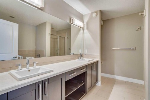 5-208 Sparrow Hawk Drive, Fort Mcmurray, AB - Indoor Photo Showing Bathroom