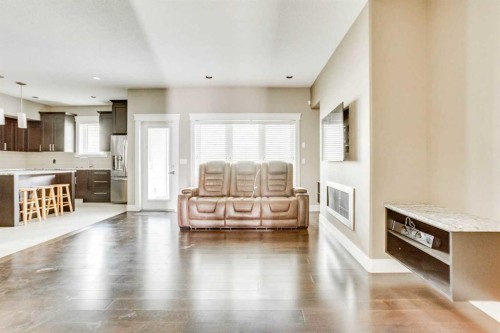 5-208 Sparrow Hawk Drive, Fort Mcmurray, AB - Indoor Photo Showing Living Room