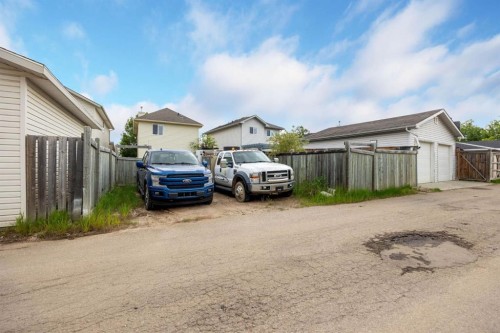 182 Mcdougall Crescent, Fort Mcmurray, AB - Outdoor