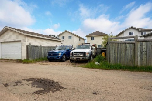 182 Mcdougall Crescent, Fort Mcmurray, AB - Outdoor