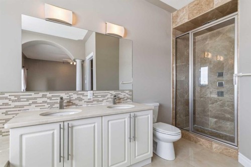 301 Brett Drive, Fort Mcmurray, AB - Indoor Photo Showing Bathroom