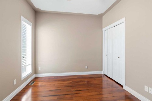 301 Brett Drive, Fort Mcmurray, AB - Indoor Photo Showing Other Room