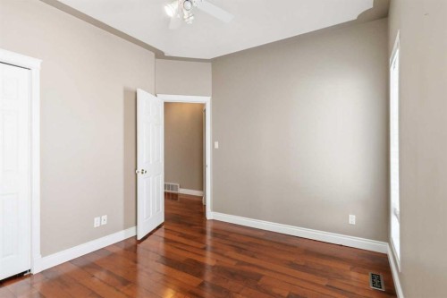 301 Brett Drive, Fort Mcmurray, AB - Indoor Photo Showing Other Room