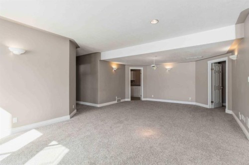 301 Brett Drive, Fort Mcmurray, AB - Indoor Photo Showing Other Room
