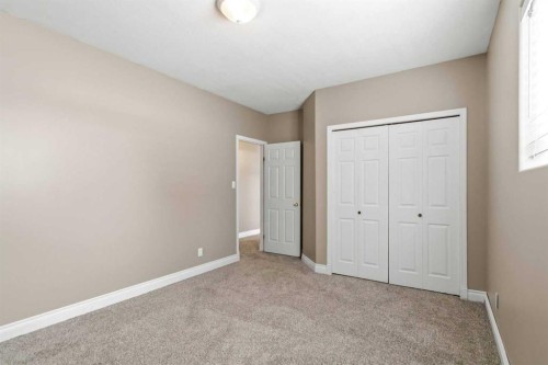301 Brett Drive, Fort Mcmurray, AB - Indoor Photo Showing Other Room