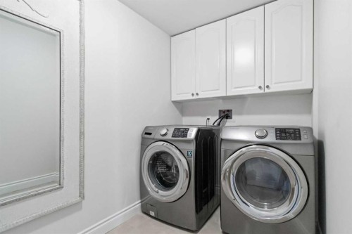 301 Brett Drive, Fort Mcmurray, AB - Indoor Photo Showing Laundry Room