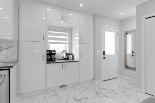 136 Fireweed Crescent, Fort Mcmurray, AB - Indoor Photo Showing Other Room