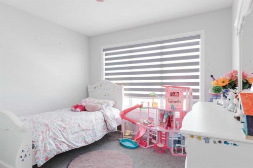 136 Fireweed Crescent, Fort Mcmurray, AB - Indoor Photo Showing Bedroom