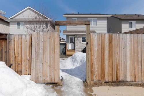 136 Fireweed Crescent, Fort Mcmurray, AB - Outdoor With Exterior