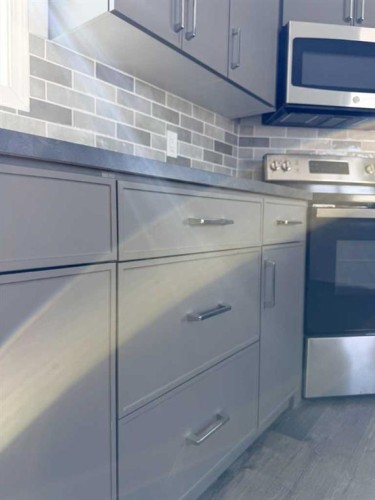 140 Caouette Crescent, Fort Mcmurray, AB - Indoor Photo Showing Kitchen