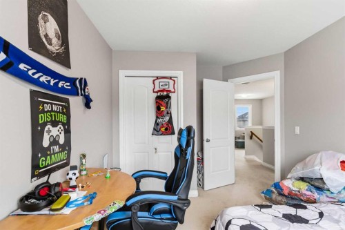 141 Dakin Drive, Fort Mcmurray, AB - Indoor Photo Showing Bedroom