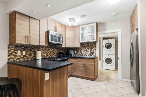 141 Dakin Drive, Fort Mcmurray, AB - Indoor Photo Showing Kitchen