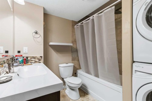 141 Dakin Drive, Fort Mcmurray, AB - Indoor Photo Showing Laundry Room