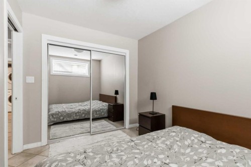 141 Dakin Drive, Fort Mcmurray, AB - Indoor Photo Showing Bedroom