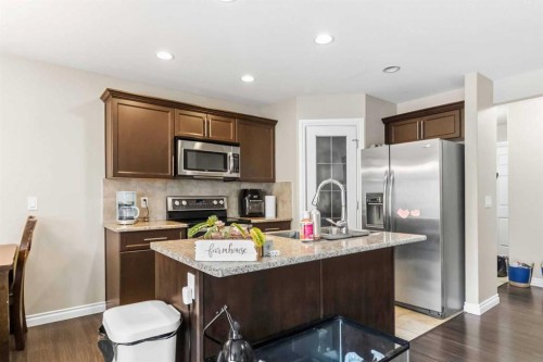141 Dakin Drive, Fort Mcmurray, AB - Indoor Photo Showing Kitchen