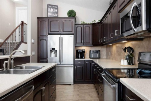 349 Walnut Crescent, Fort Mcmurray, AB - Indoor Photo Showing Kitchen With Double Sink