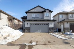 349 Walnut Crescent Fort Mcmurray, AB T9K 0W3