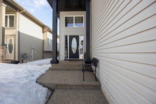 349 Walnut Crescent, Fort Mcmurray, AB - Outdoor With Exterior