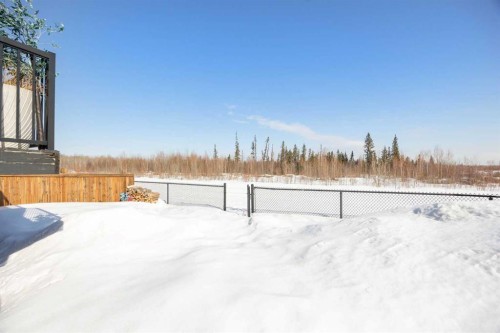 349 Walnut Crescent, Fort Mcmurray, AB - Outdoor