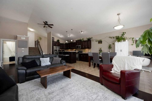 349 Walnut Crescent, Fort Mcmurray, AB - Indoor Photo Showing Living Room