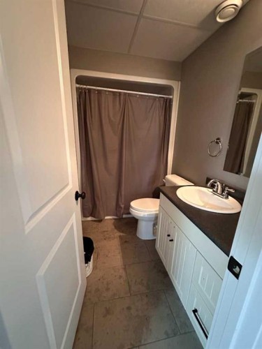 9632 100 Avenue, Lac La Biche, AB - Indoor Photo Showing Bathroom