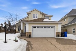 123 Paulin Bay Fort Mcmurray, AB T9K 0A9
