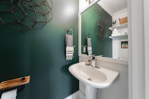 132 Comeau Crescent, Fort Mcmurray, AB - Indoor Photo Showing Bathroom
