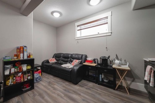 132 Comeau Crescent, Fort Mcmurray, AB - Indoor Photo Showing Other Room