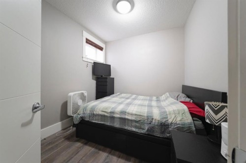 132 Comeau Crescent, Fort Mcmurray, AB - Indoor Photo Showing Bedroom