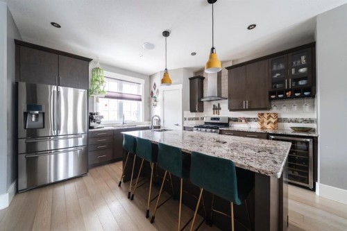 132 Comeau Crescent, Fort Mcmurray, AB - Indoor Photo Showing Kitchen With Upgraded Kitchen