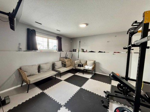 106 Atkinson Lane, Fort Mcmurray, AB - Indoor Photo Showing Other Room