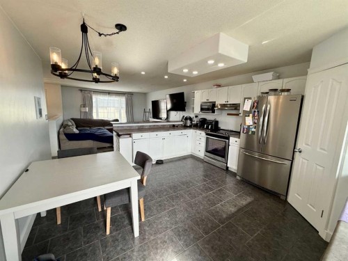 106 Atkinson Lane, Fort Mcmurray, AB - Indoor Photo Showing Other Room