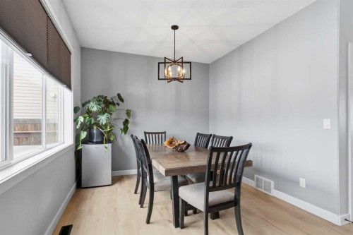 253 Grosbeak Way, Fort Mcmurray, AB - Indoor Photo Showing Dining Room