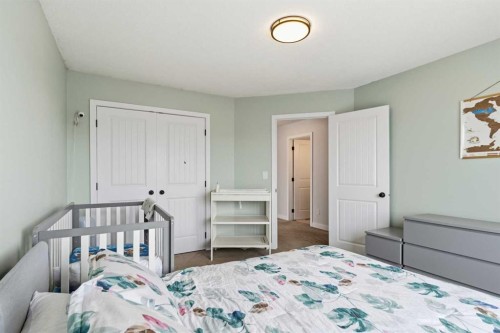 253 Grosbeak Way, Fort Mcmurray, AB - Indoor Photo Showing Bedroom