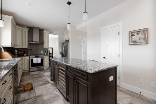 141 Beaverglen Close, Fort Mcmurray, AB - Indoor Photo Showing Kitchen With Upgraded Kitchen