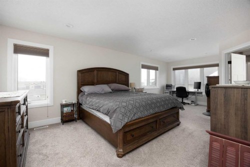 141 Beaverglen Close, Fort Mcmurray, AB - Indoor Photo Showing Bedroom