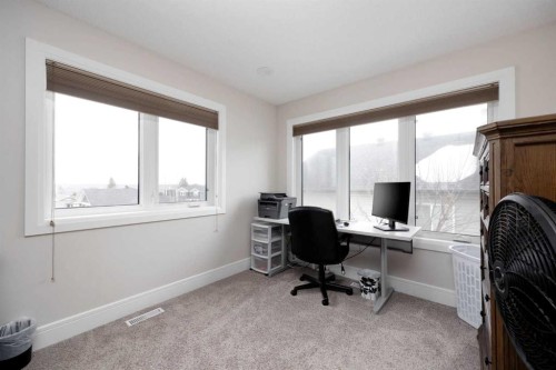 141 Beaverglen Close, Fort Mcmurray, AB - Indoor Photo Showing Office