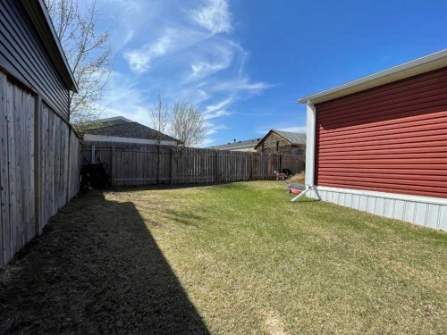 145 Caouette Crest, Fort Mcmurray, AB - Outdoor