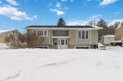 11 Fitzgerald Avenue Fort Mcmurray, AB T9H 1K1