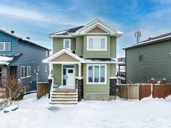 736 Athabasca Avenue Fort Mcmurray, AB T9J 1H7