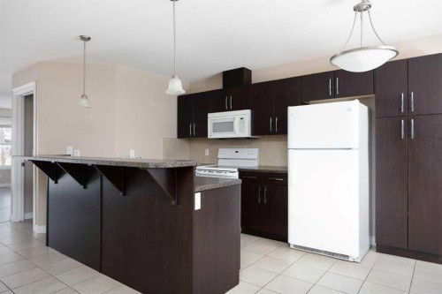55-180 Riverstone Ridge, Fort Mcmurray, AB - Indoor Photo Showing Kitchen