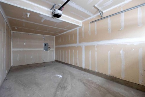 55-180 Riverstone Ridge, Fort Mcmurray, AB - Indoor Photo Showing Garage
