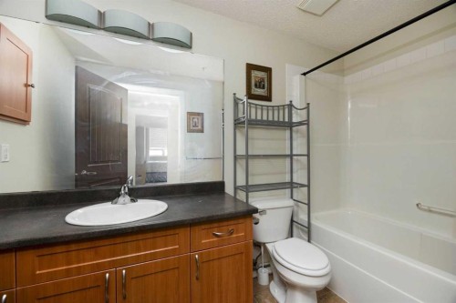 302-136A Sandpiper Road, Fort Mcmurray, AB - Indoor Photo Showing Bathroom