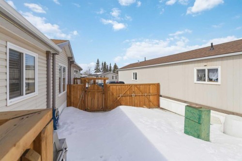 344 Grey Crescent, Fort Mcmurray, AB - Outdoor With Exterior