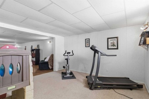 189 Caouette Crescent, Fort Mcmurray, AB - Indoor Photo Showing Gym Room